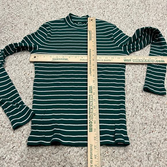 Uniqlo Ribbed Mock Neck Long Sleeve Tee Sz S Green White Stripe Holiday Casual - Picture 3 of 6